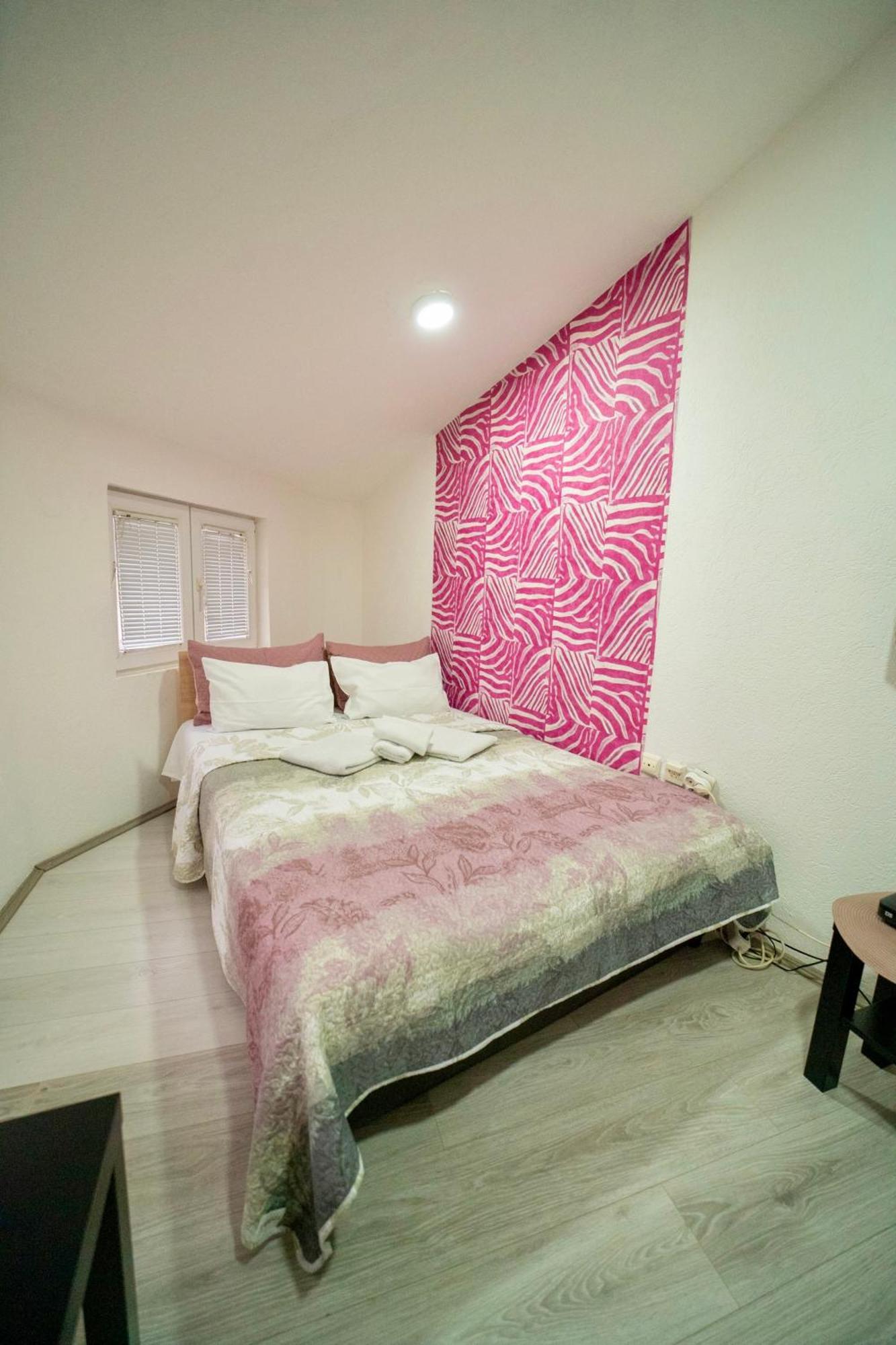 Apartmani Aleksandra U Centru Grada Kragujevac Ngoại thất bức ảnh