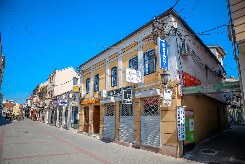 Apartmani Aleksandra U Centru Grada Kragujevac Ngoại thất bức ảnh